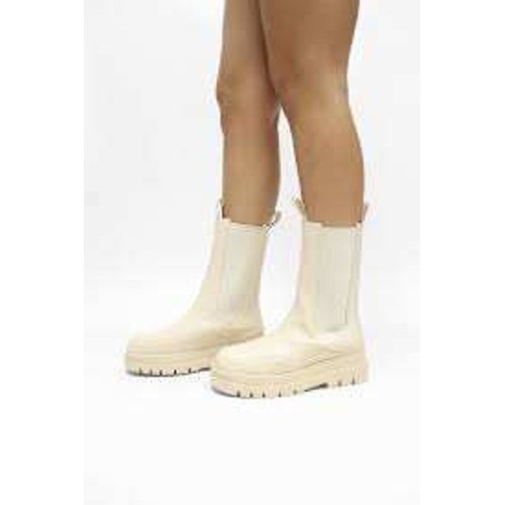 Lemonade Cream Chelsea Boots 10 Chunky Sole Platform Block Heel Pull‎ On Ankle